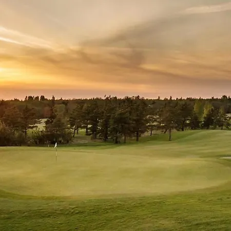 Komandandi Smart Center Апартаменты