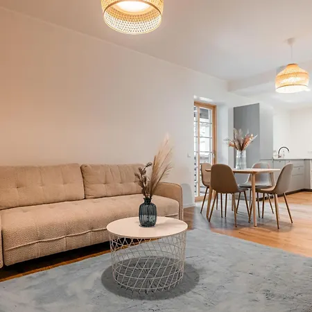 Apartment Komandandi