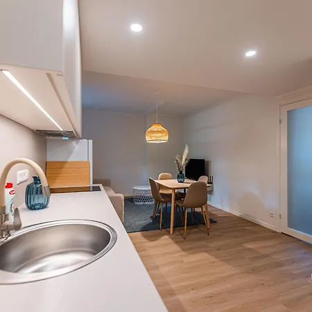 Komandandi Smart Center